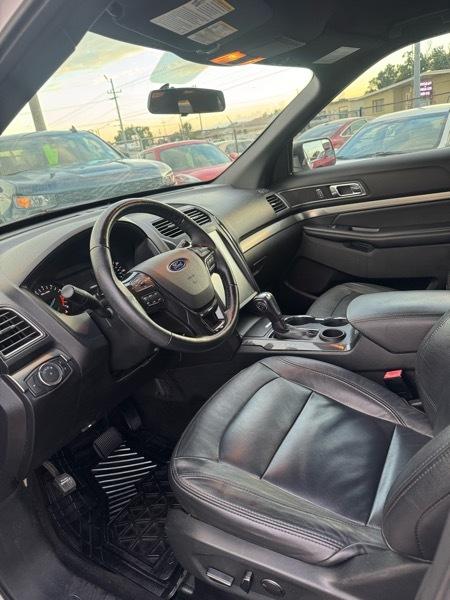 Ford Explorer XLT FWD 2018