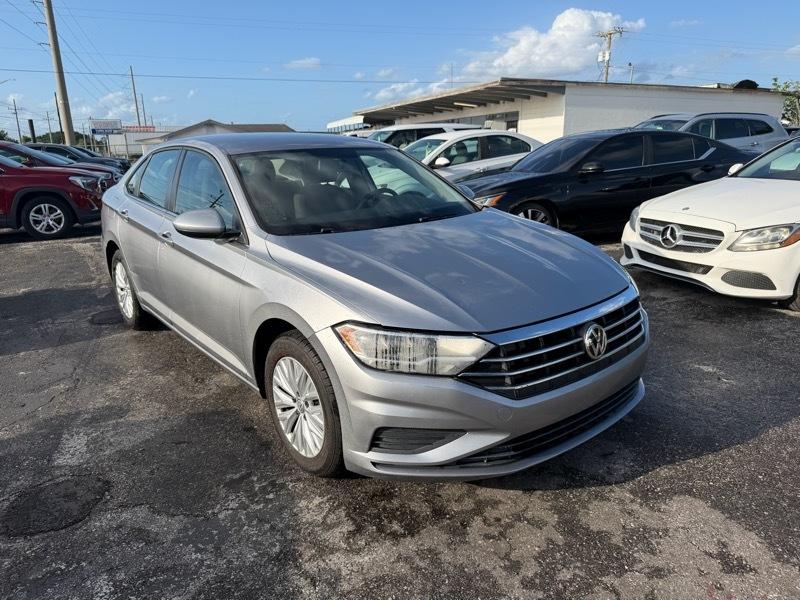 Volkswagen Jetta 1.4T S 8A 2020