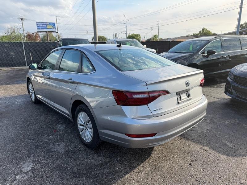 Volkswagen Jetta 1.4T S 8A 2020