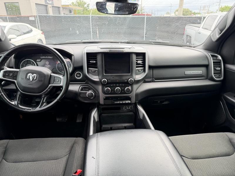 RAM 1500 Big Horn Quad Cab 2WD 2022