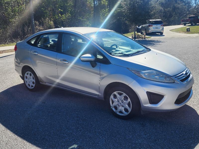 Ford Fiesta S Sedan 2011