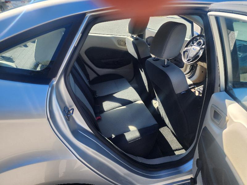 Ford Fiesta S Sedan 2011