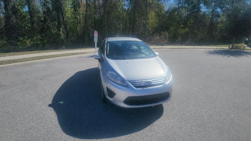 Ford Fiesta S Sedan 2011