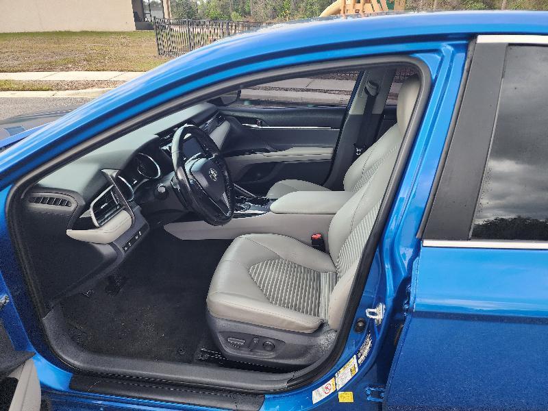 Toyota Camry XLE 2019