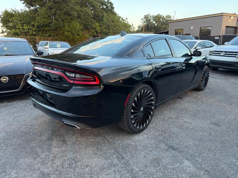 Dodge Charger SXT Plus 2018