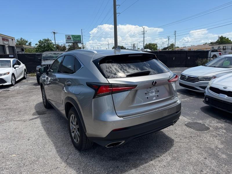 Lexus NX 200t FWD 2018