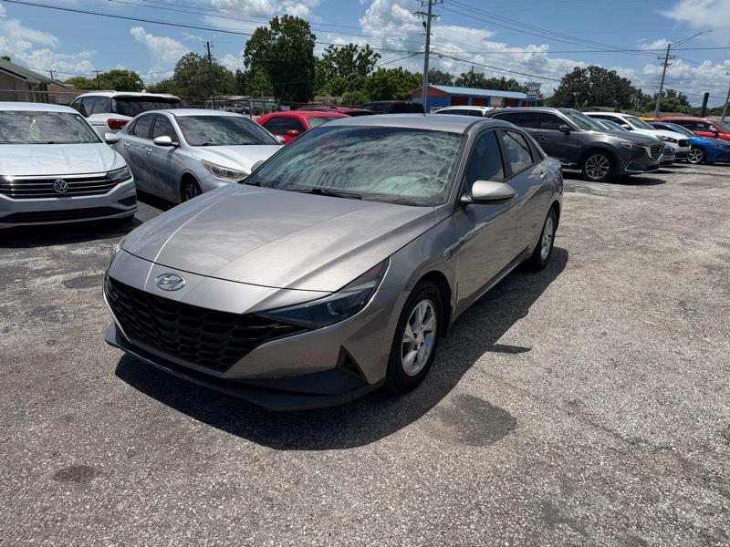 Hyundai Elantra SE 2022