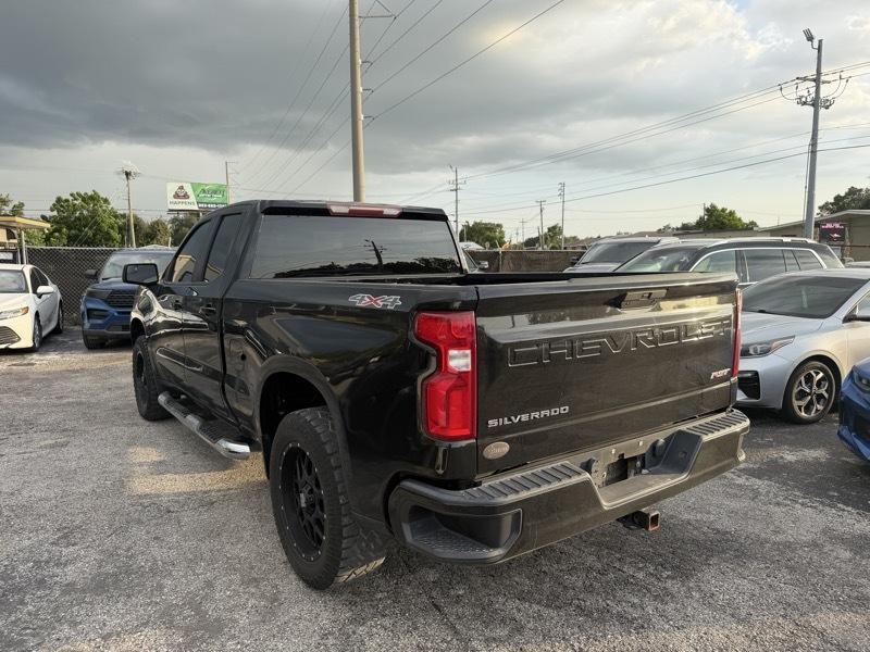 Chevrolet Silverado 1500 4WD Crew Cab 157" Custom 2020