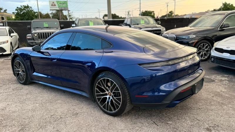 Porsche Taycan Turbo 2020
