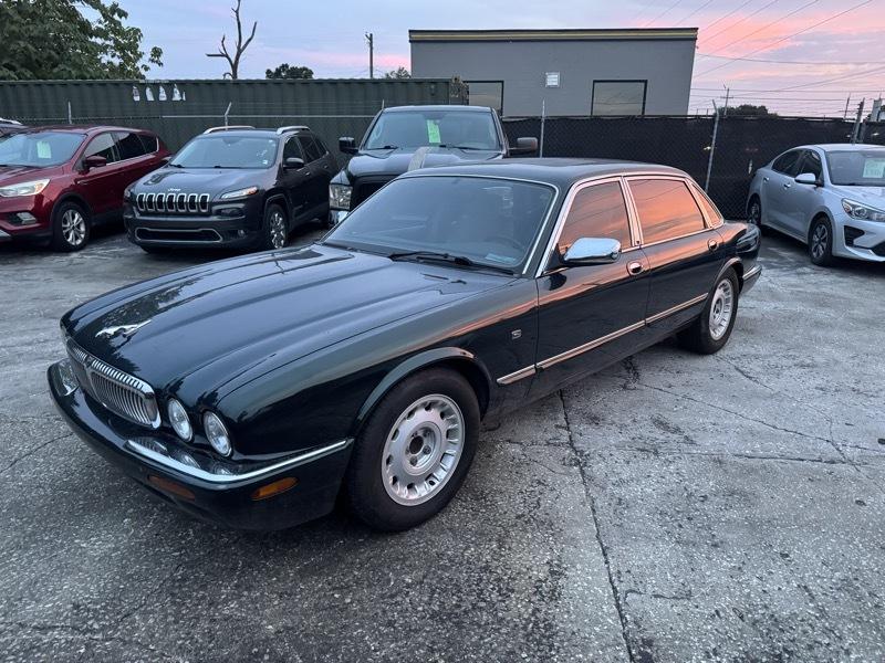 Jaguar XJ Sedan Vanden Plas 1999
