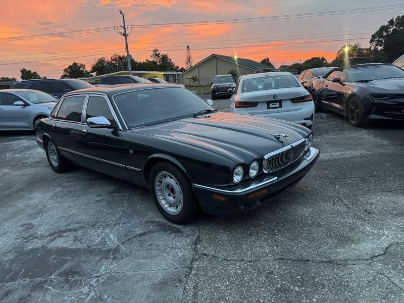 Jaguar XJ Sedan Vanden Plas 1999