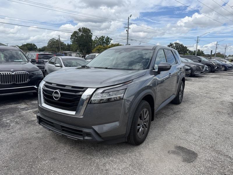 Nissan Pathfinder S 2022