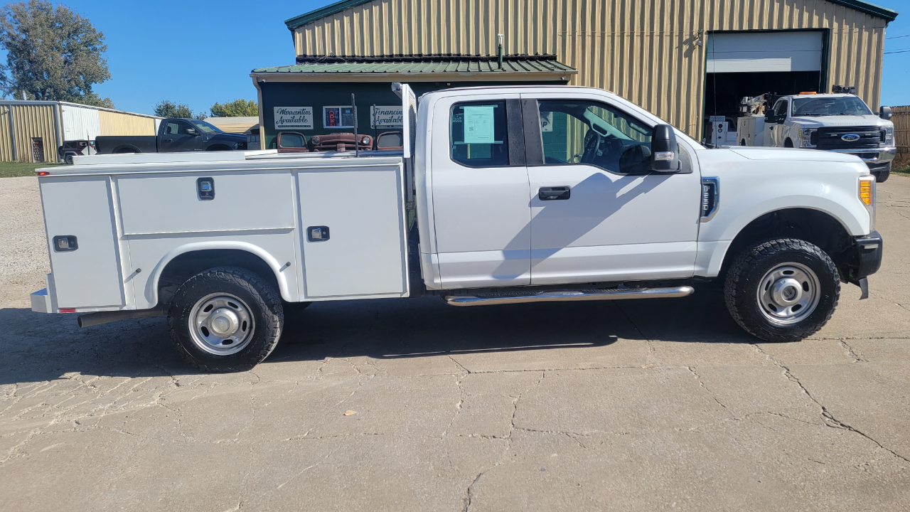 Ford F-250 SD XL SuperCab Long Bed 4WD 2017 Ford F-250 SD XL SuperCab Long Bed 4WD 2017