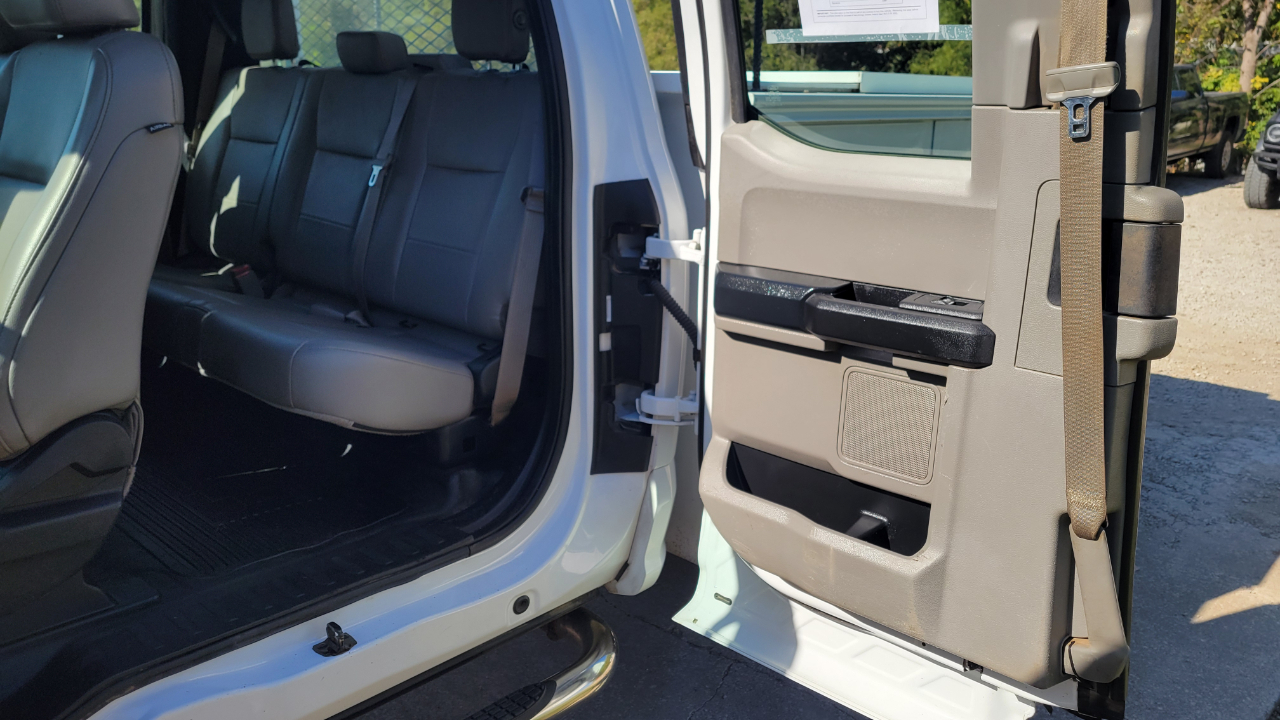 Ford F-250 SD XL SuperCab Long Bed 4WD 2017 Ford F-250 SD XL SuperCab Long Bed 4WD 2017