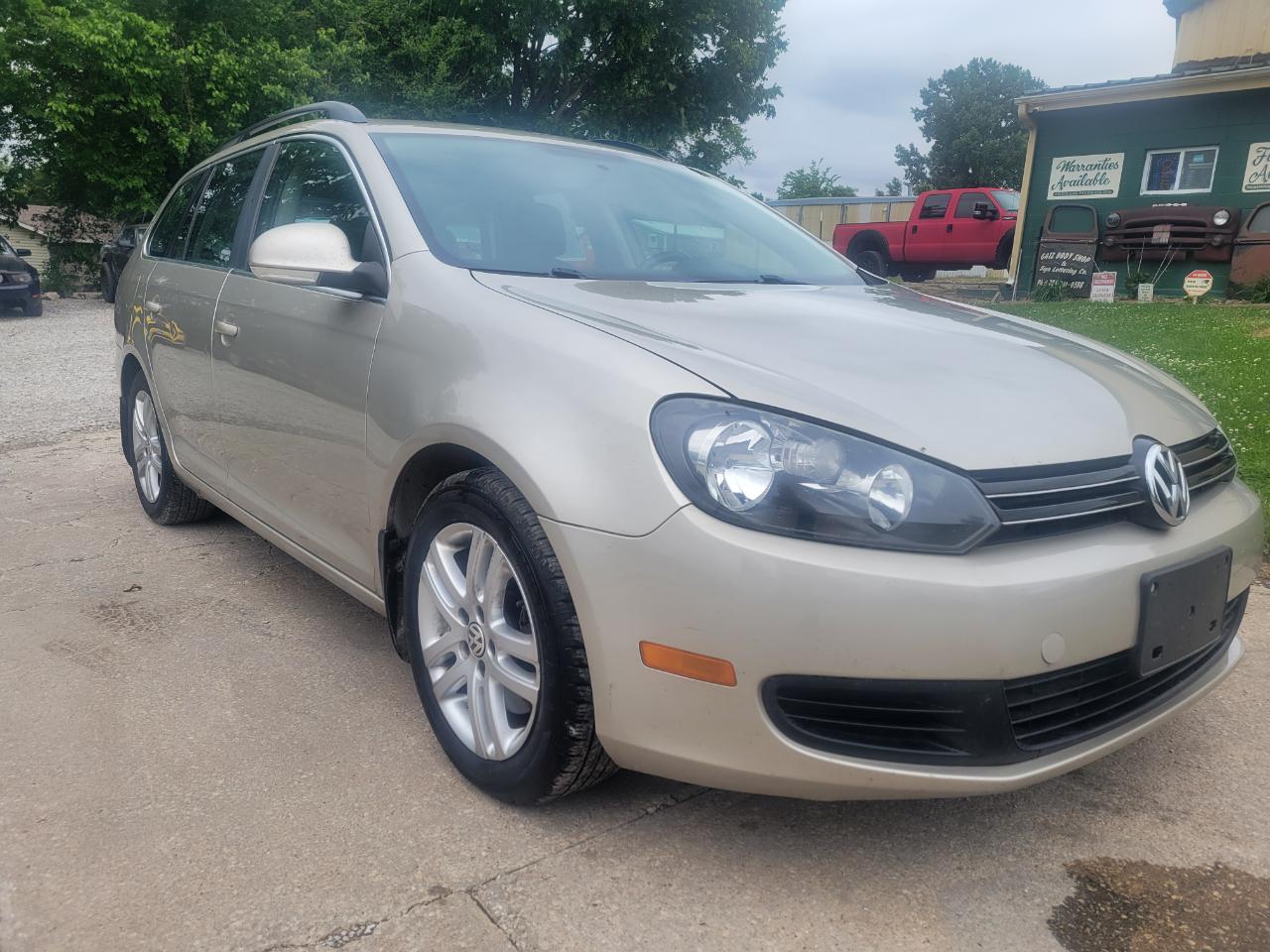 Volkswagen Jetta SportWagen TDI 2013