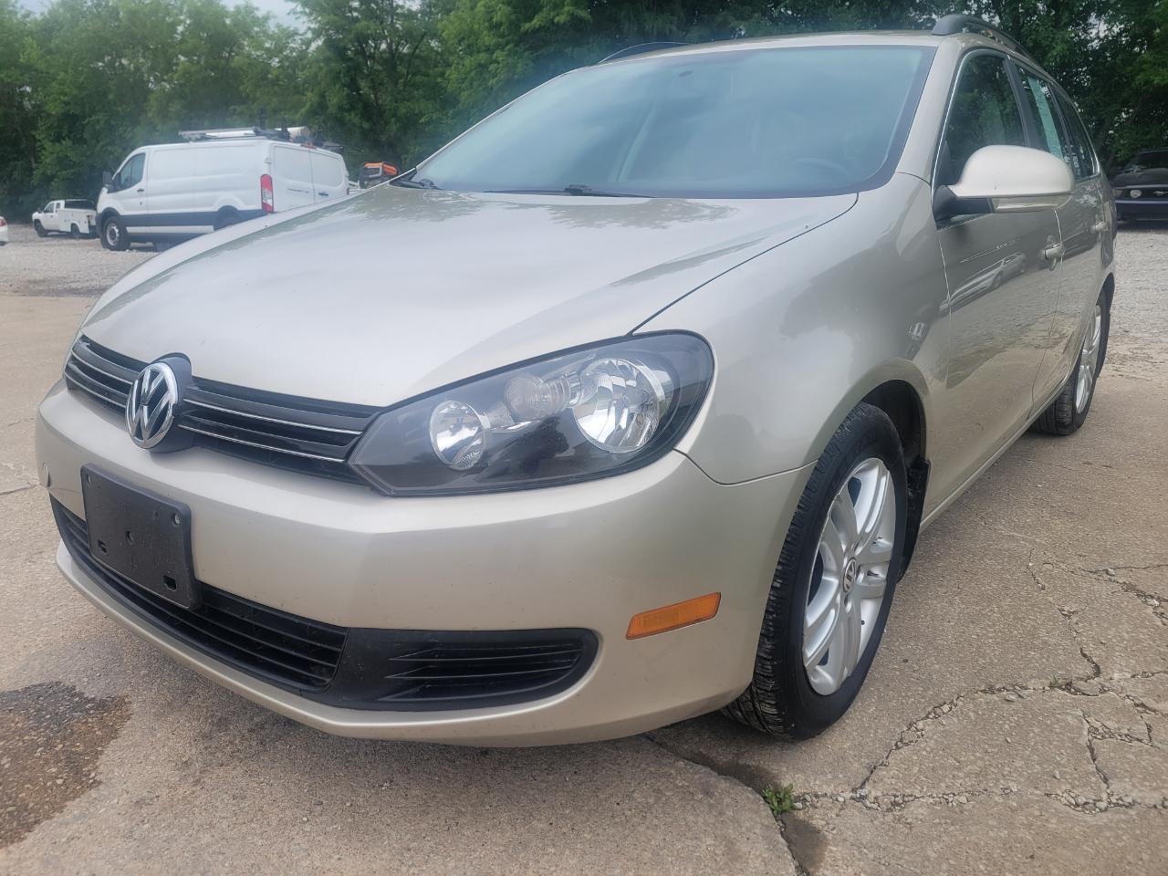 Volkswagen Jetta SportWagen TDI 2013