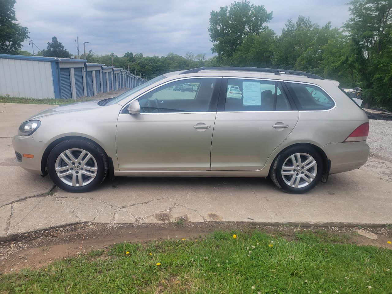 Volkswagen Jetta SportWagen TDI 2013
