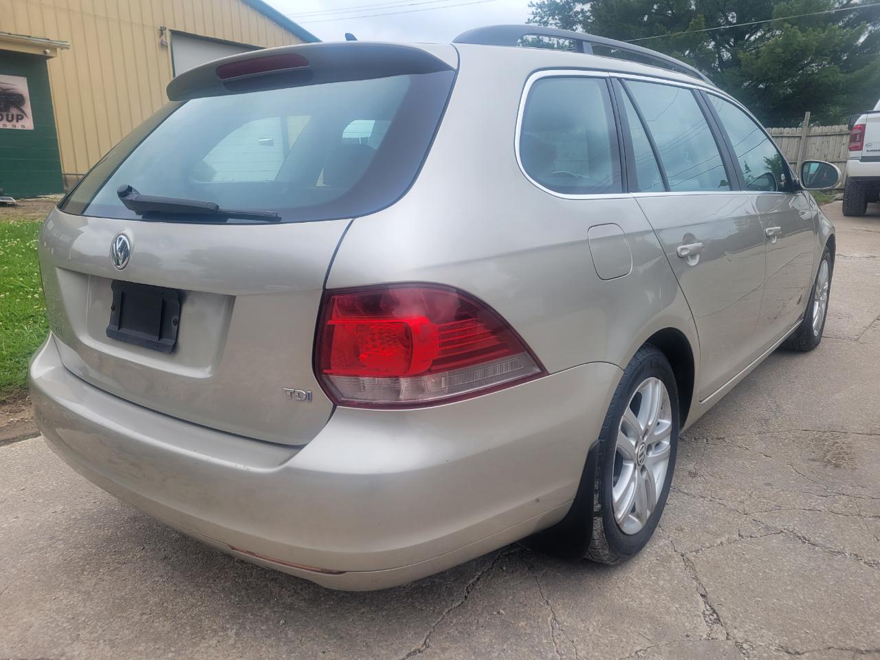 Volkswagen Jetta SportWagen TDI 2013
