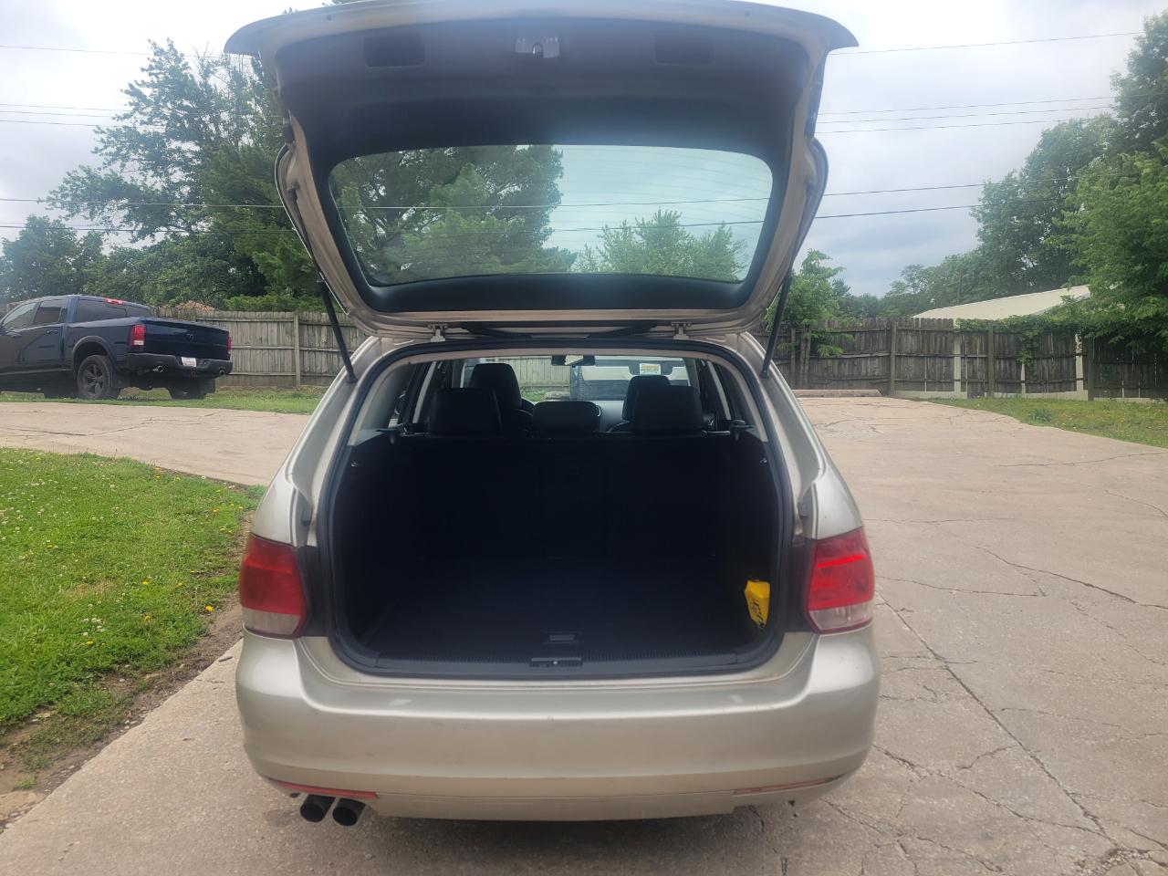 Volkswagen Jetta SportWagen TDI 2013
