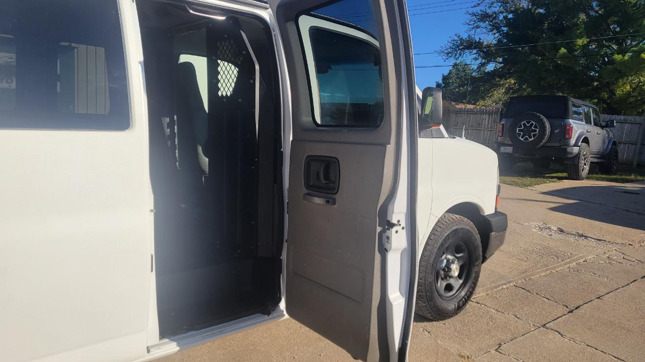 Chevrolet Express G1500 Cargo 2007