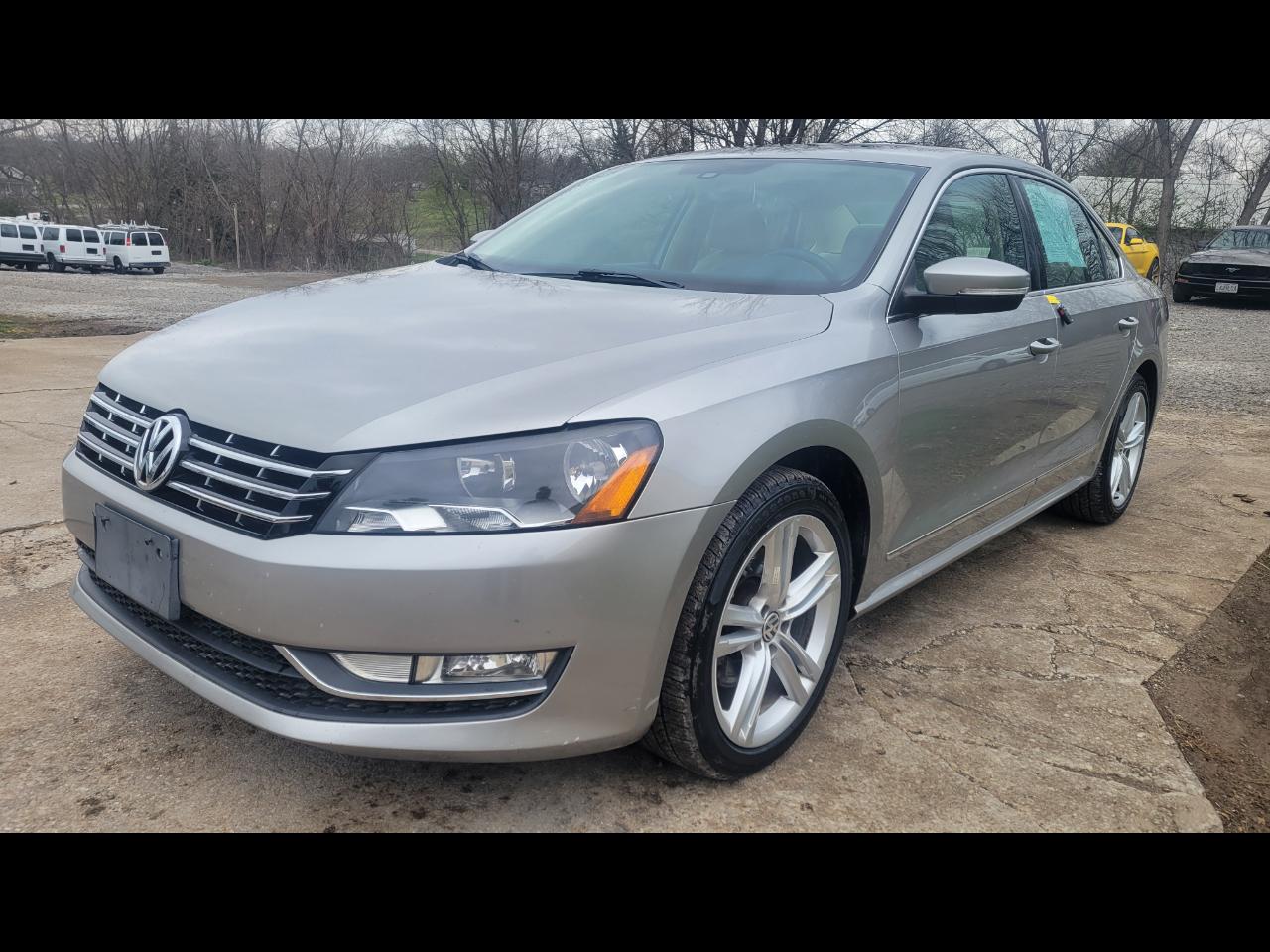 Volkswagen Passat SEL 2014