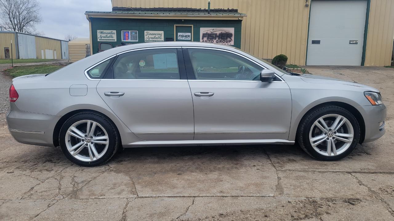 Volkswagen Passat SEL 2014