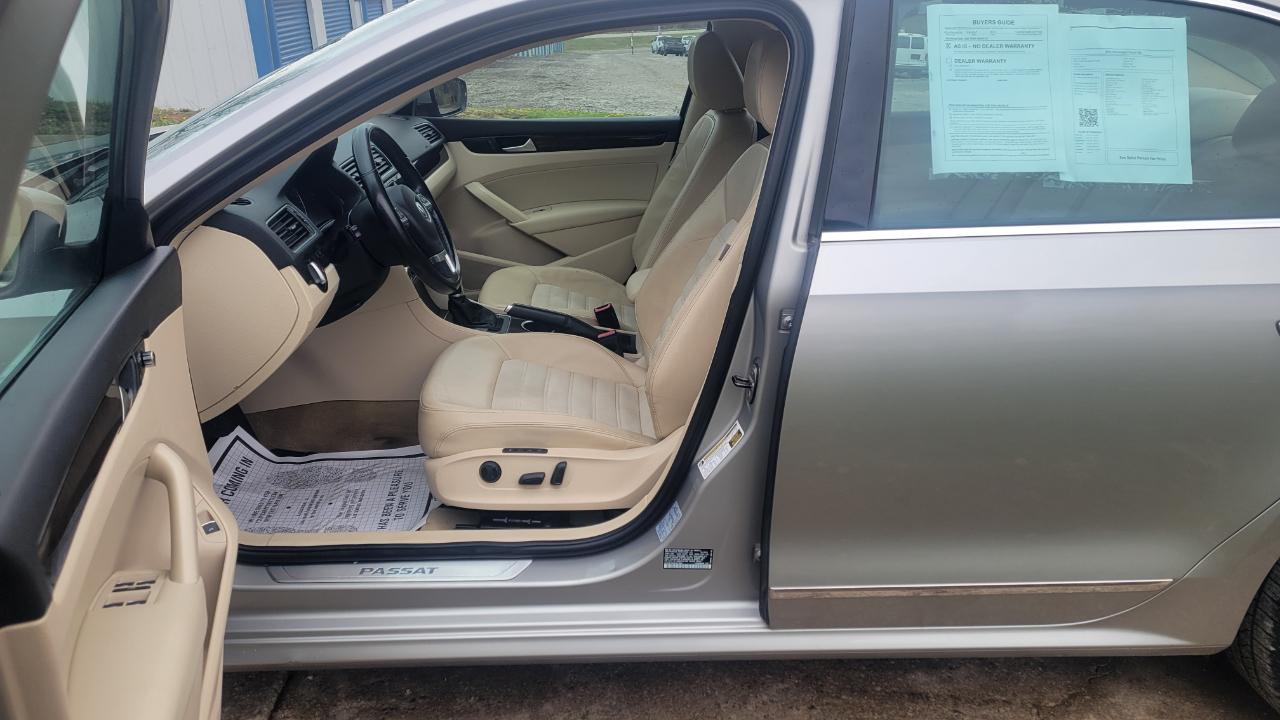 Volkswagen Passat SEL 2014