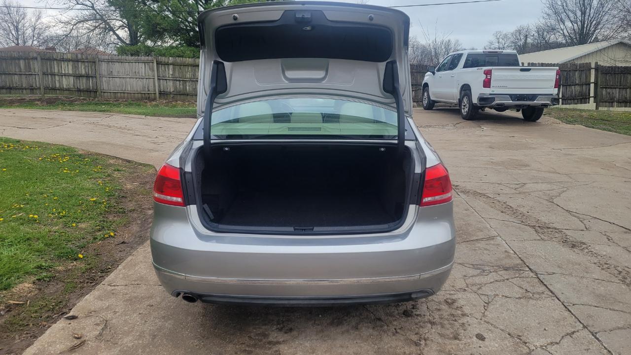 Volkswagen Passat SEL 2014