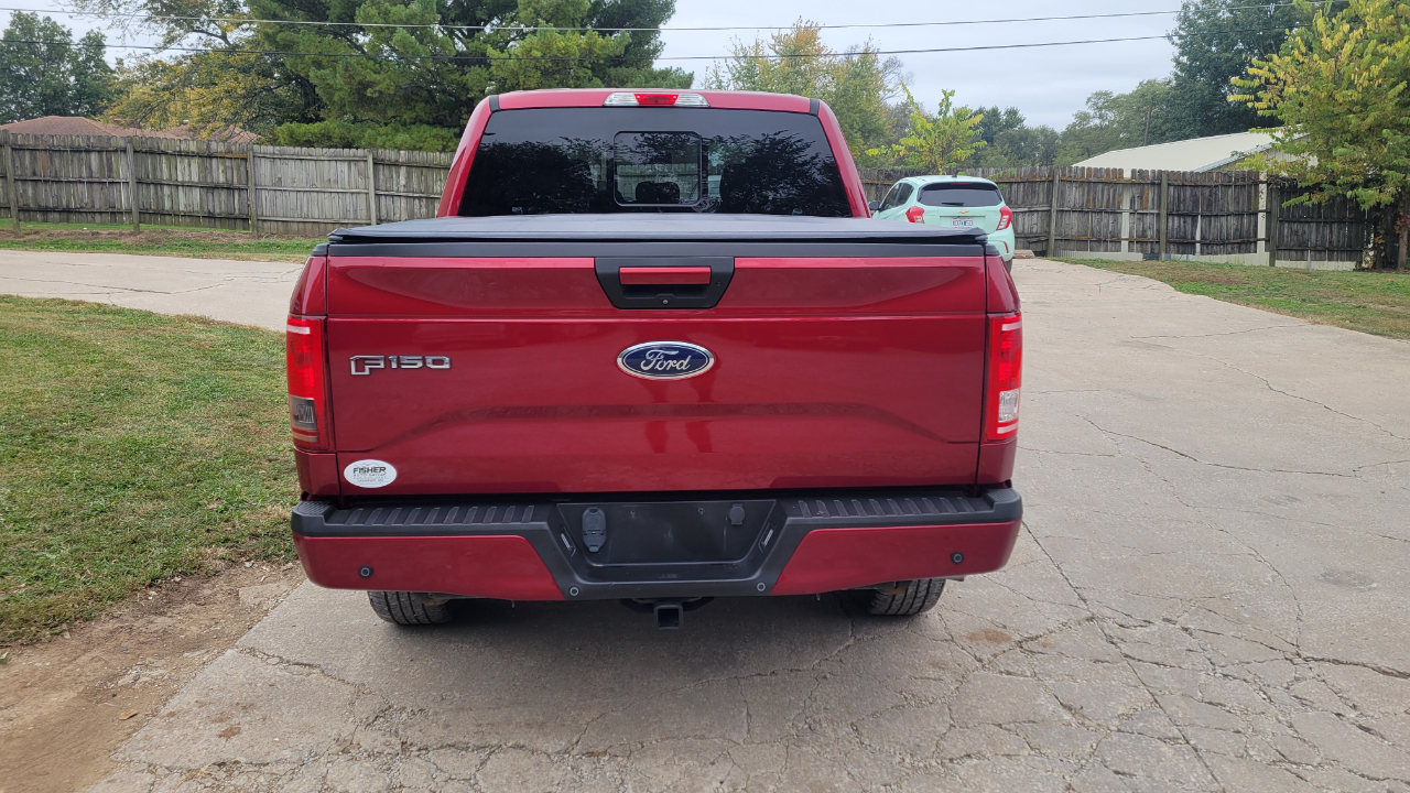 Ford F-150 SuperCrew Crew Cab 139" XLT 4WD 2017 Ford F-150 SuperCrew Crew Cab 139" XLT 4WD 2017
