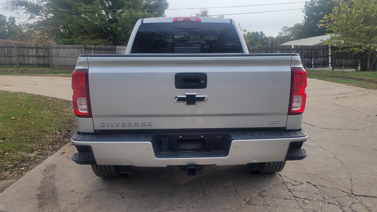 Chevrolet Silverado 1500 LTZ Crew Cab 4WD 2016