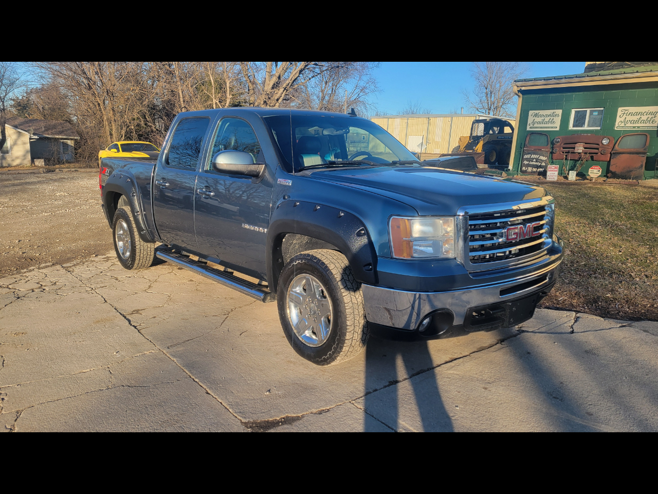 GMC Sierra 1500 4WD Crew Cab 147" SLT 2011