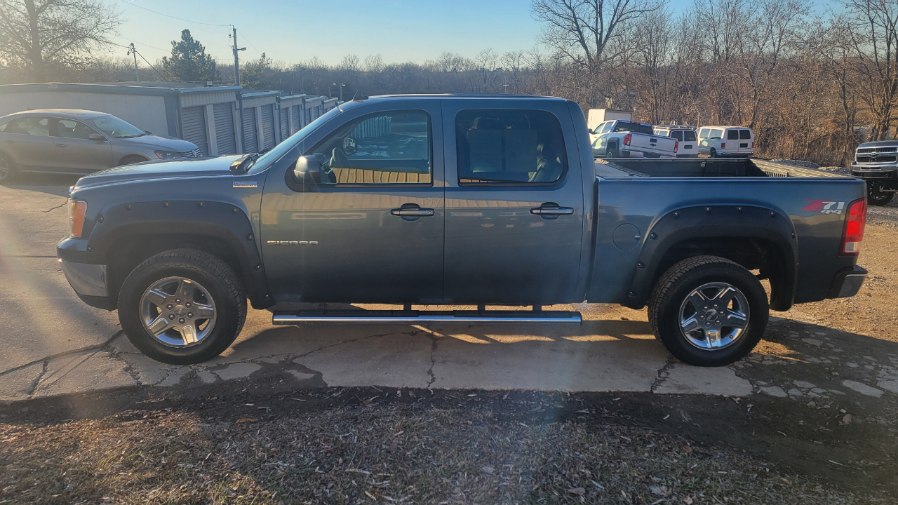 GMC Sierra 1500 4WD Crew Cab 147" SLT 2011