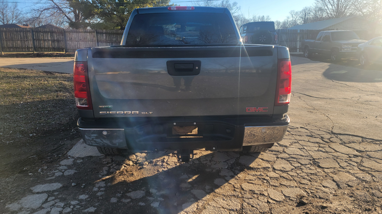 GMC Sierra 1500 4WD Crew Cab 147" SLT 2011