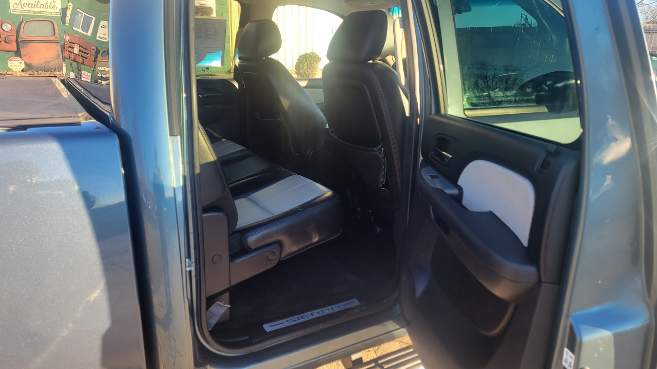 GMC Sierra 1500 4WD Crew Cab 147" SLT 2011