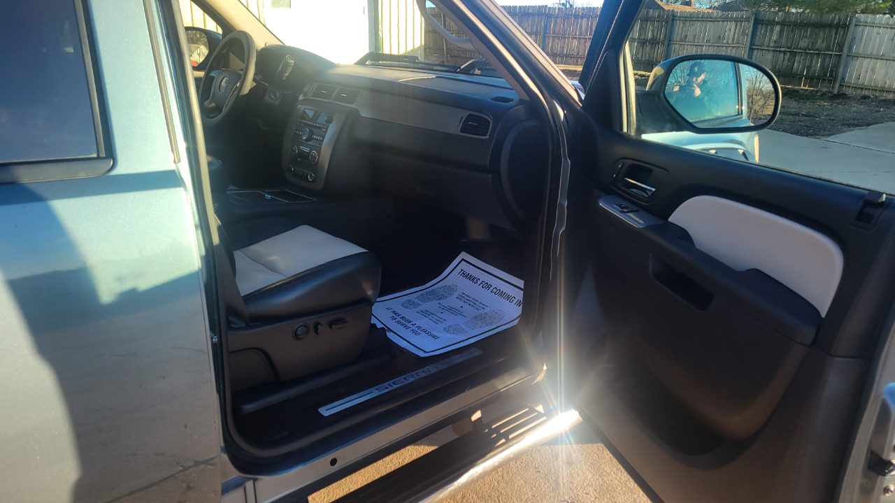 GMC Sierra 1500 4WD Crew Cab 147" SLT 2011