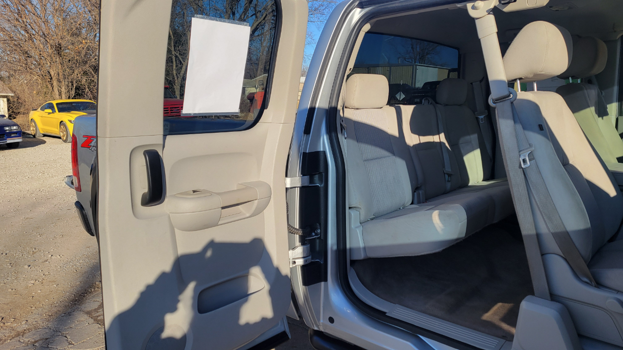 GMC Sierra 1500 4WD Ext Cab 143.5" SLE 2013