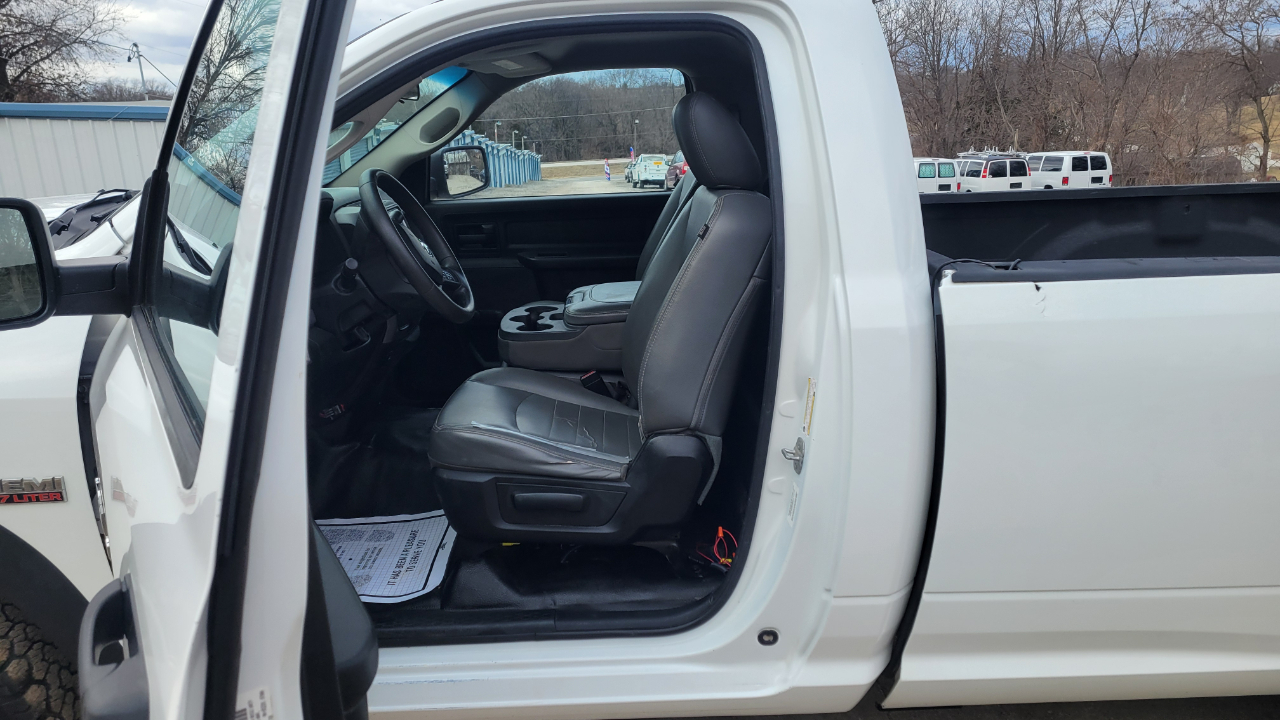 RAM 1500 ST Reg Cab 4WD 2014