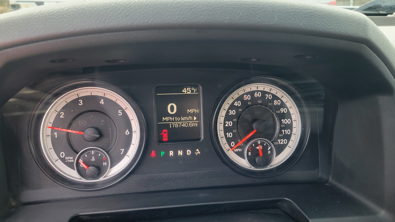 RAM 1500 ST Reg Cab 4WD 2014