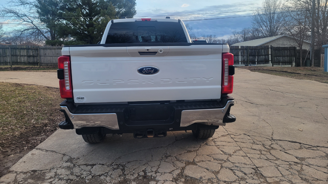 Ford F-250 SD Lariat SuperCab Long Bed 4WD 2024