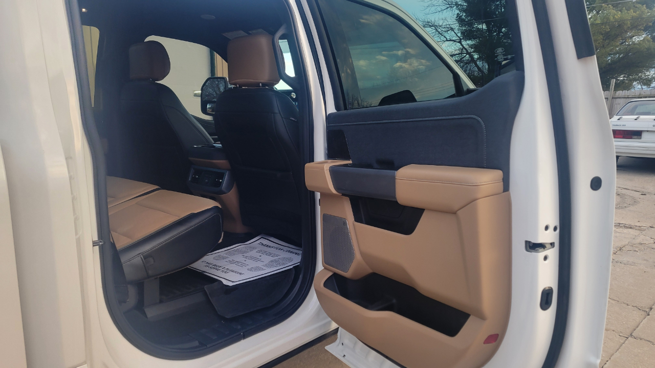 Ford F-250 SD Lariat SuperCab Long Bed 4WD 2024