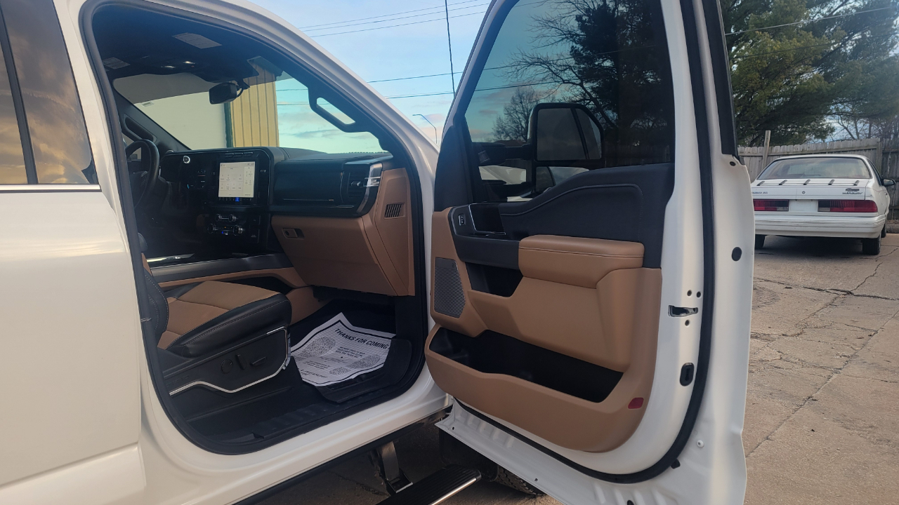 Ford F-250 SD Lariat SuperCab Long Bed 4WD 2024