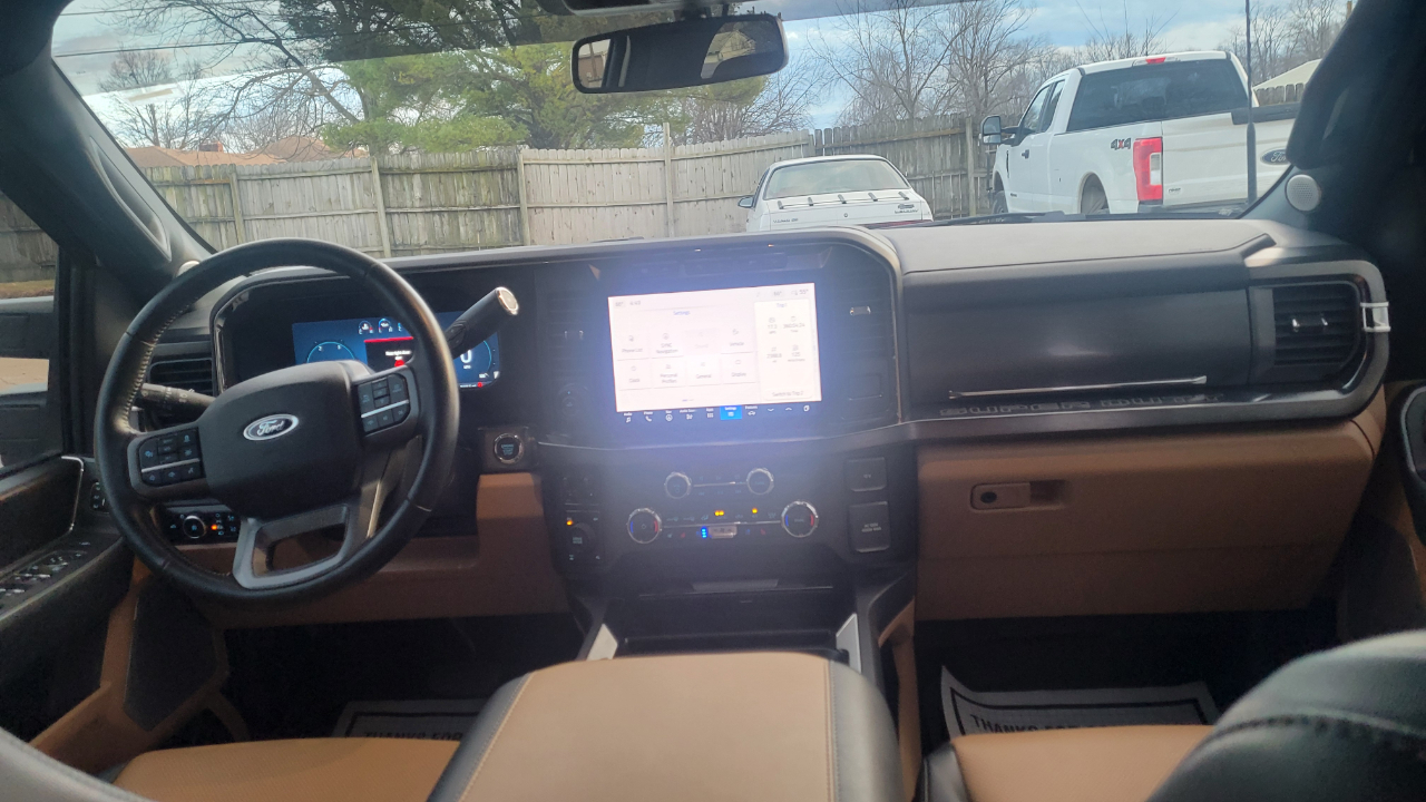 Ford F-250 SD Lariat SuperCab Long Bed 4WD 2024