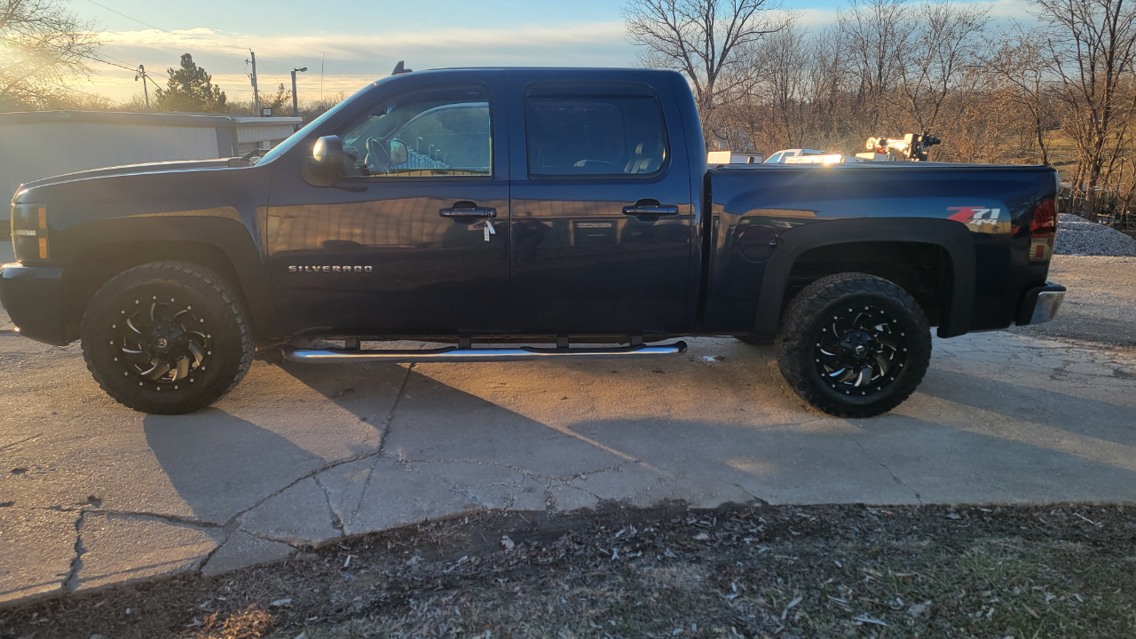 Chevrolet Silverado 1500 LTZ Crew Cab 4WD 2012