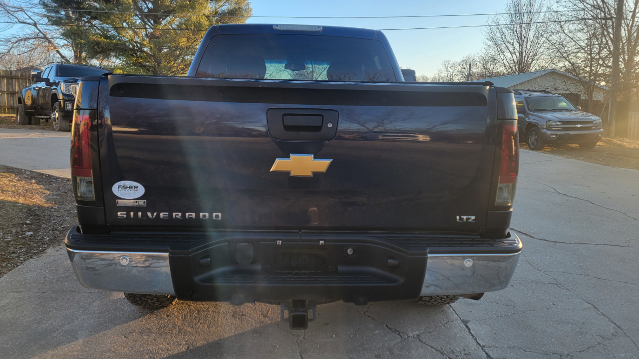 Chevrolet Silverado 1500 LTZ Crew Cab 4WD 2012
