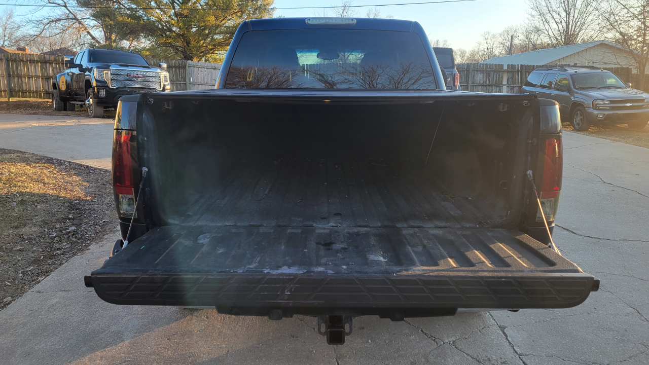 Chevrolet Silverado 1500 LTZ Crew Cab 4WD 2012