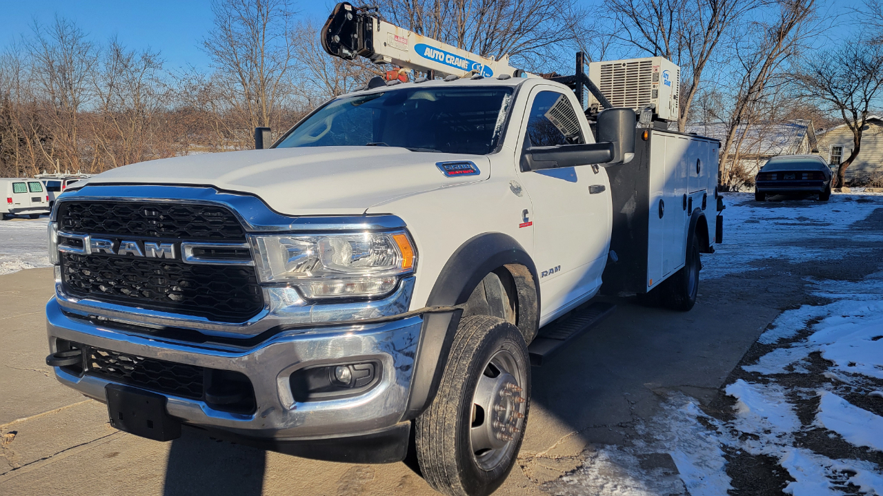 RAM 5500 Chassis Cab Tradesman 4x2 Reg Cab 84" CA 168.5" WB 2019