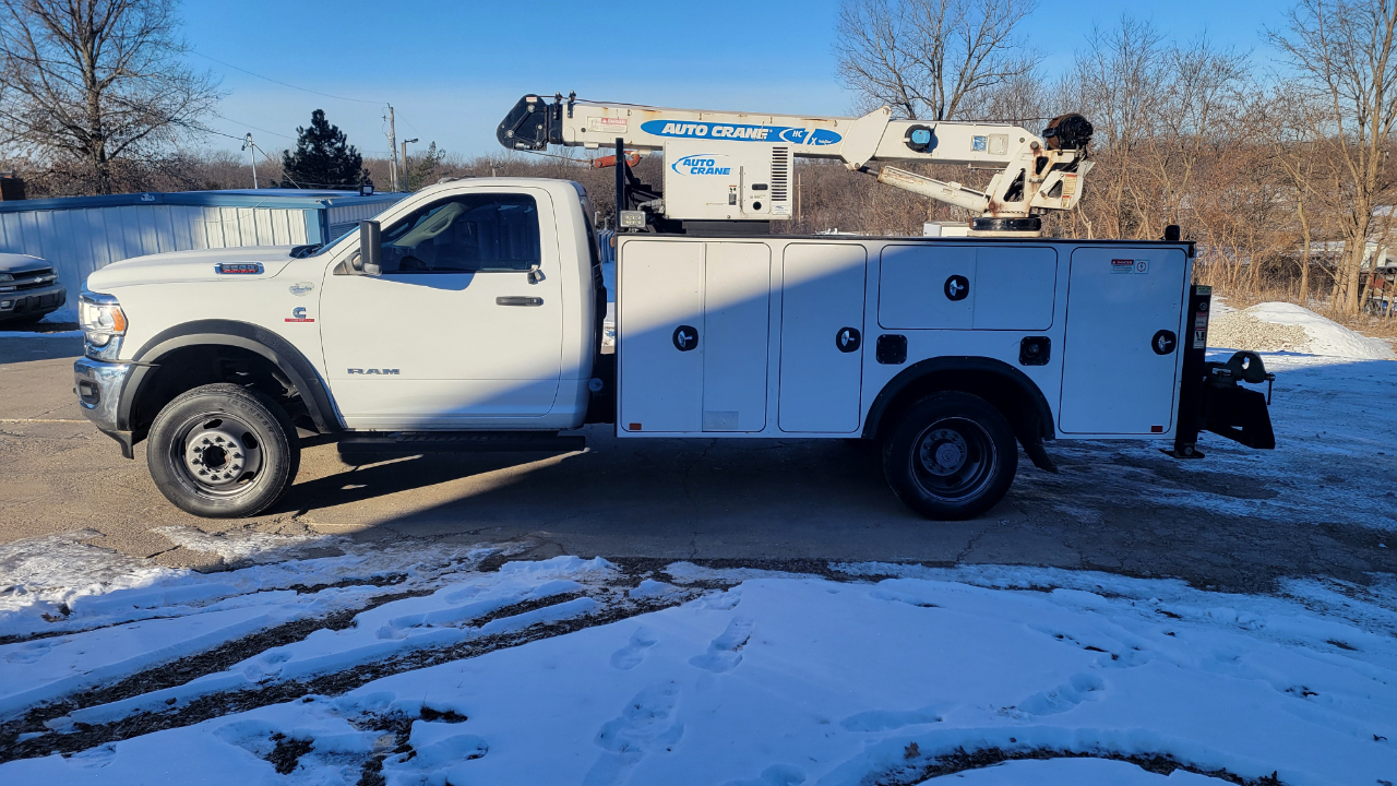 RAM 5500 Chassis Cab Tradesman 4x2 Reg Cab 84" CA 168.5" WB 2019