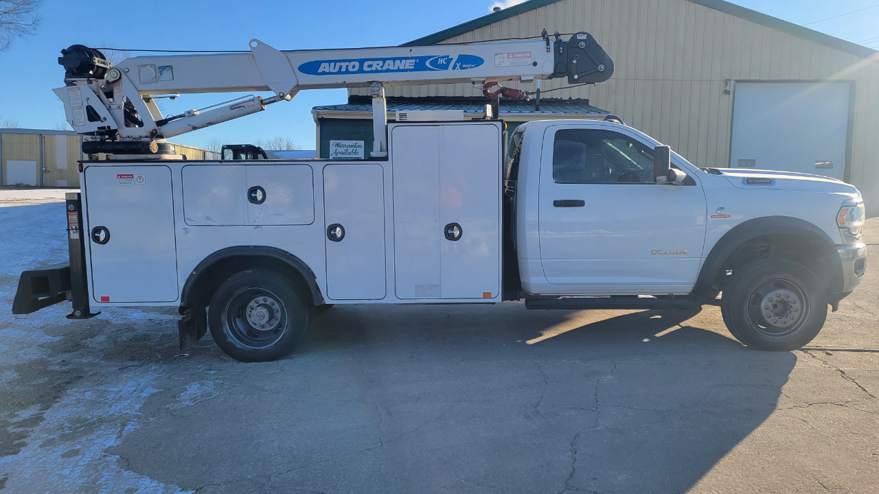 RAM 5500 Chassis Cab Tradesman 4x2 Reg Cab 84" CA 168.5" WB 2019