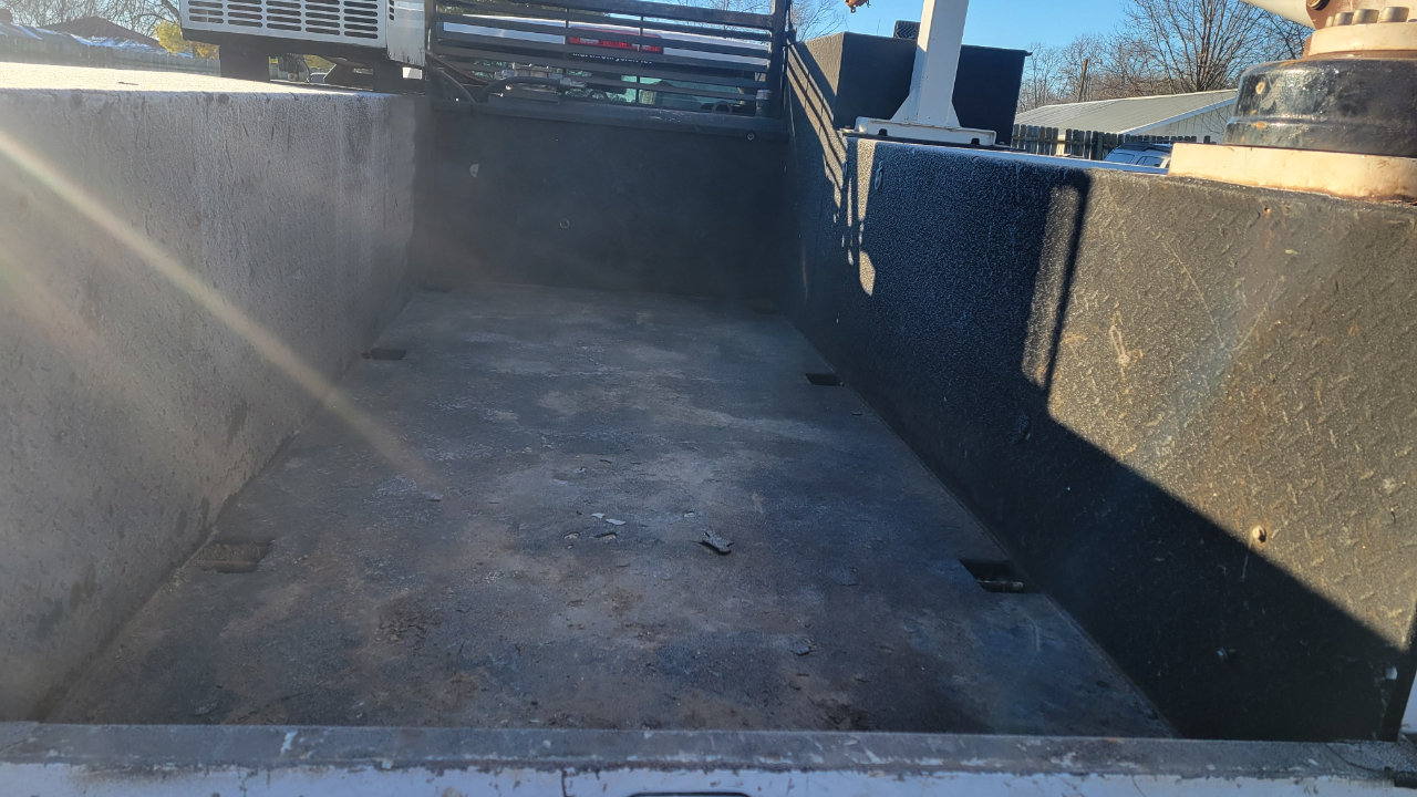 RAM 5500 Chassis Cab Tradesman 4x2 Reg Cab 84" CA 168.5" WB 2019