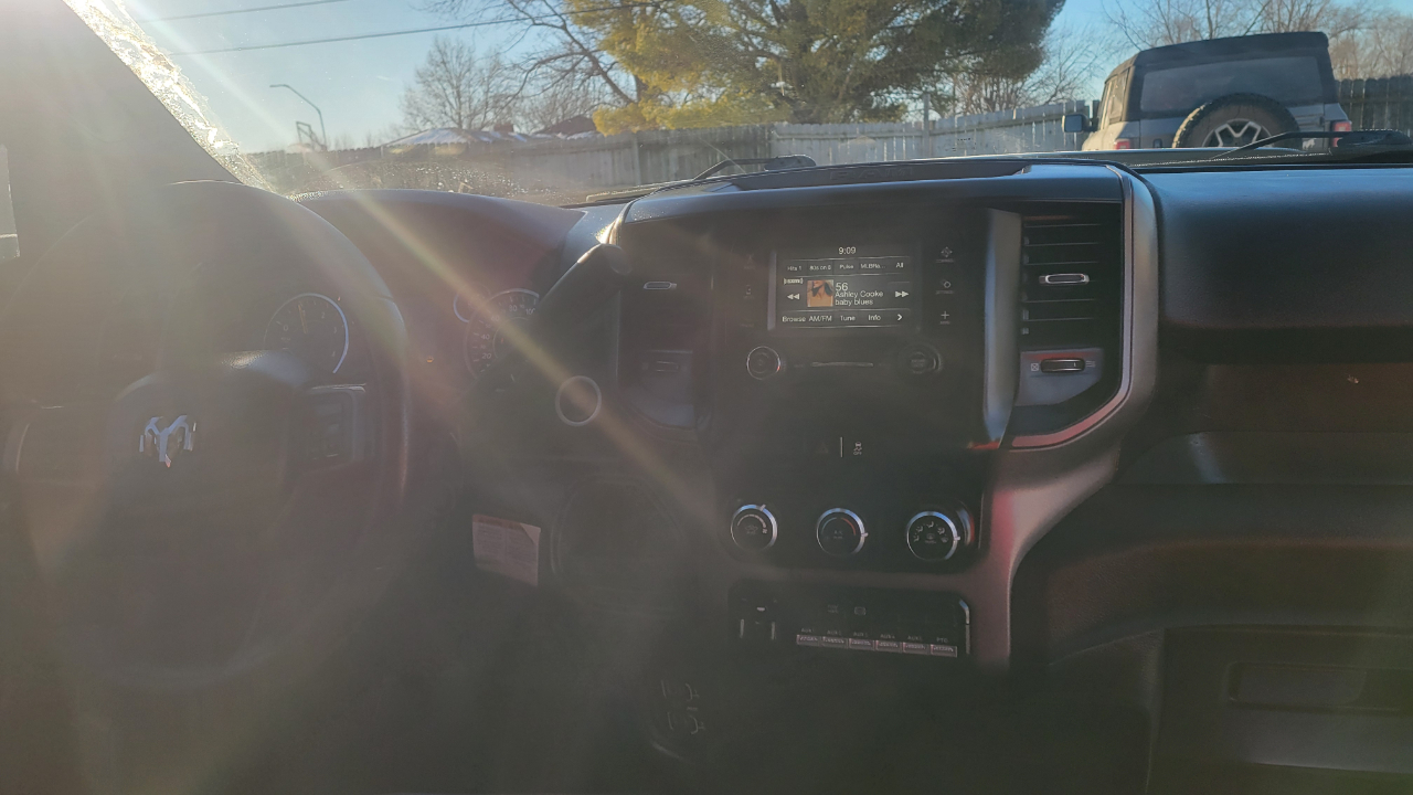 RAM 5500 Chassis Cab Tradesman 4x2 Reg Cab 84" CA 168.5" WB 2019